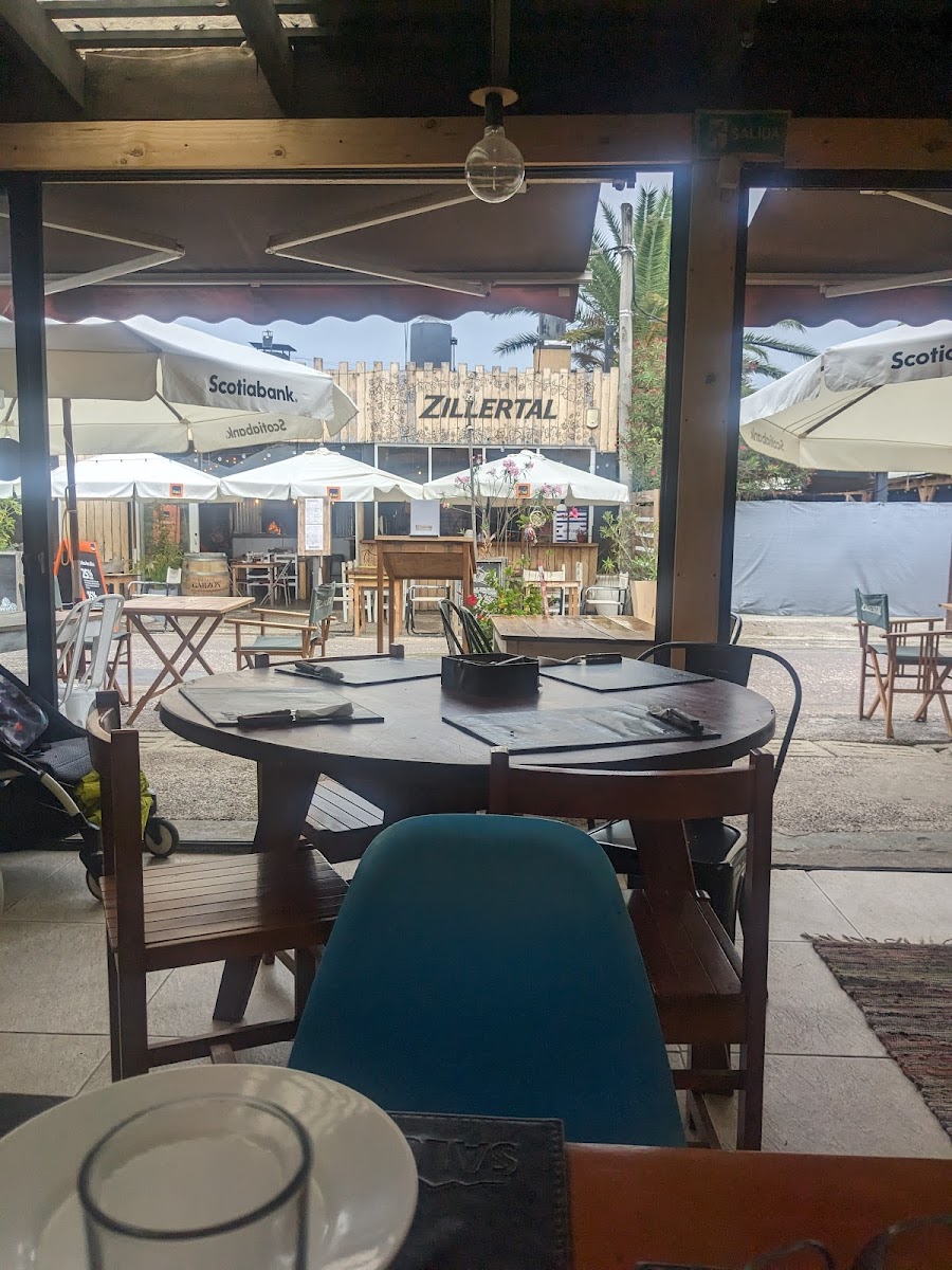 Pura Vida - La Pedrera